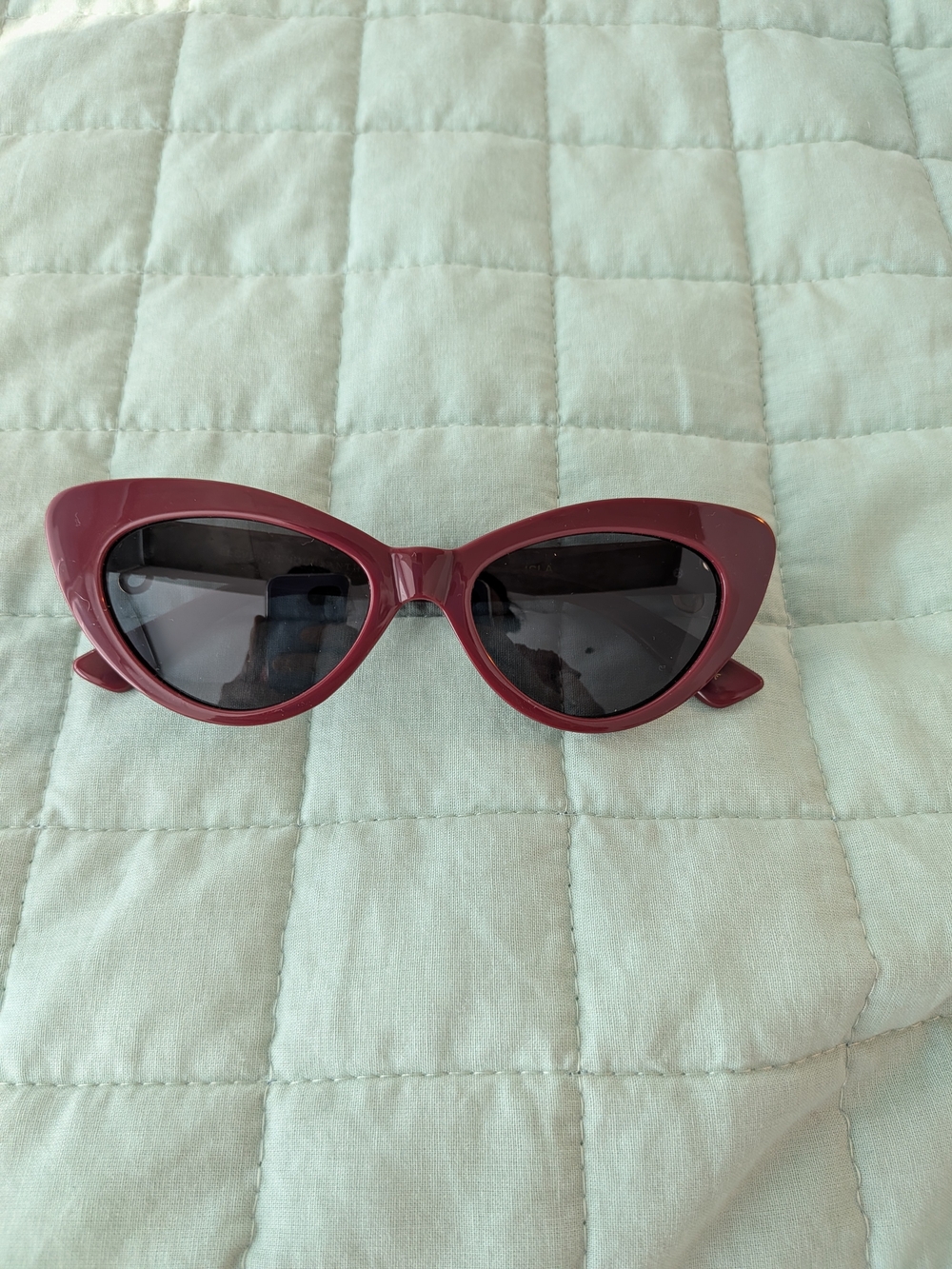NWOT Women's Anthropologie Eleventh Hour Burgundy Cat Eye Sunglasses